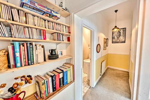 Flat 1, 10 Beechey Road, Bournemouth, BH8 8LL