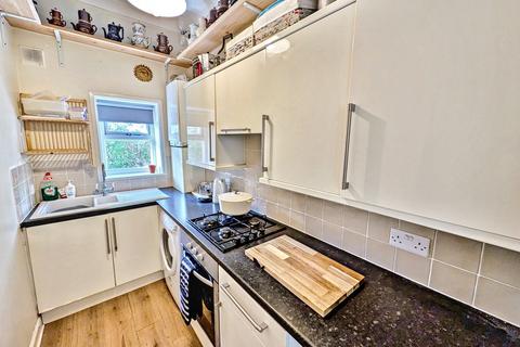 Flat 1, 10 Beechey Road, Bournemouth, BH8 8LL