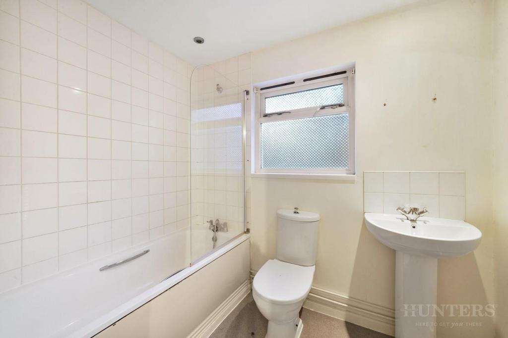 124, Lordship Lane London,  - Yy7 FRWW9v KPun MLAXq O5