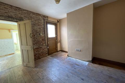 2 bedroom terraced house for sale, 40 Cambridge Road, Lowestoft, Suffolk NR32 1TE