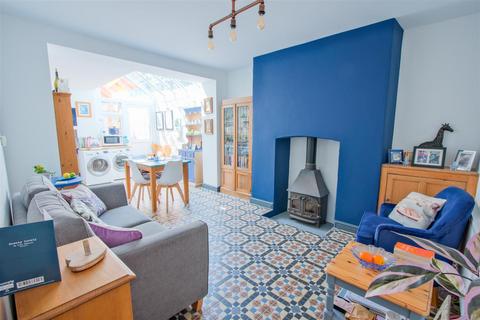 undefined, Bideford