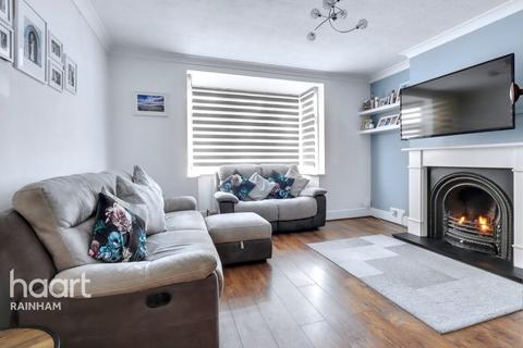 38 Parsonage Road, Rainham, RM13 9LN