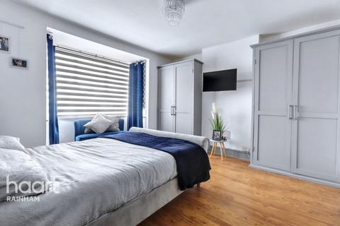 38 Parsonage Road, Rainham, RM13 9LN