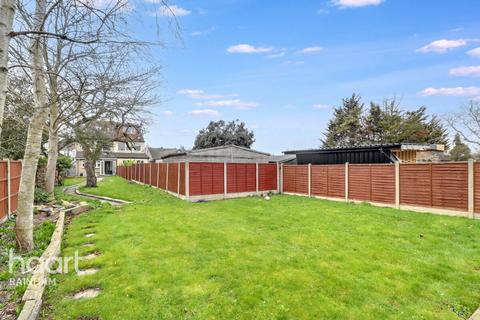 38 Parsonage Road, Rainham, RM13 9LN