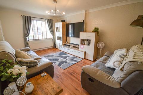 3 bedroom semi-detached house for sale, Fanshaw Avenue, Eckington, Sheffield, S21