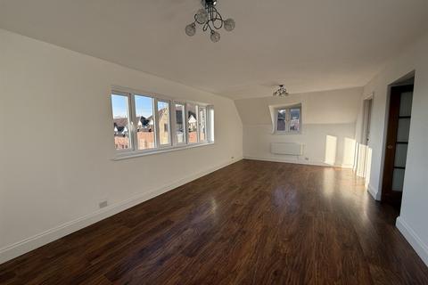 2 bedroom flat for sale, Angle Side, Braintree, CM7