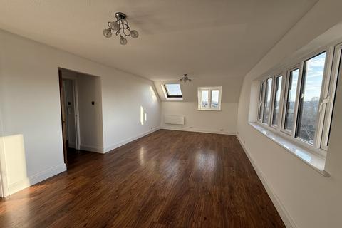 2 bedroom flat for sale, Angle Side, Braintree, CM7