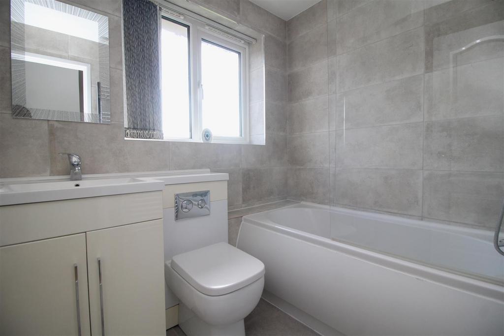 Bathroom.JPG