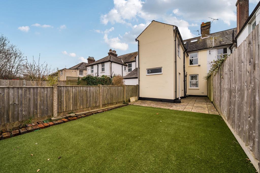 Rear Garden & Rear Elevation