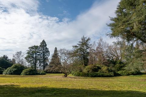3 bedroom apartment for sale, Coopers Hill Road, Nutfield, RH1