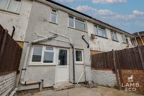 62 Broadway, Jaywick, Clacton-on-sea, CO15 2HF