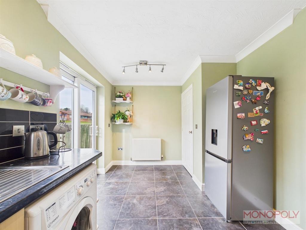 CAM03815 G0-PR0207-STILL005.jpg