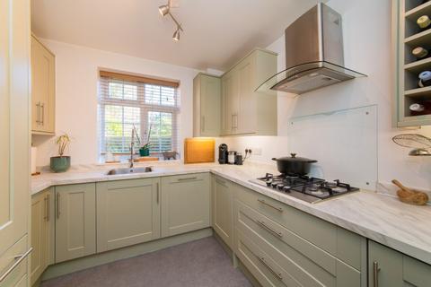 2 bedroom flat for sale, BALLARDS LANE, FINCHLEY, N3