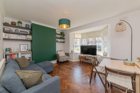 2 bedroom flat for sale, BALLARDS LANE, FINCHLEY, N3
