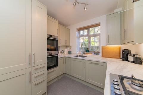 2 bedroom flat for sale, BALLARDS LANE, FINCHLEY, N3