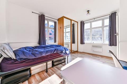undefined, Cliffords Inn, City, London, EC4A