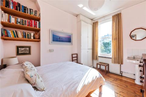 39 Romilly Road, London, N4 2QY