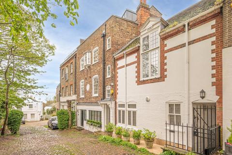 undefined, Perrins Walk, Hampstead, London, NW3