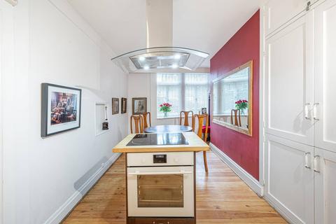 undefined, Perrins Walk, Hampstead, London, NW3