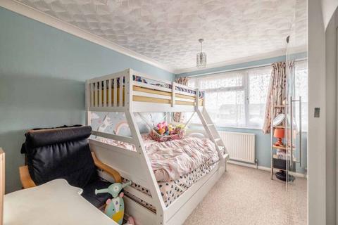 3 bedroom terraced house for sale, Grange Way, Iver SL0