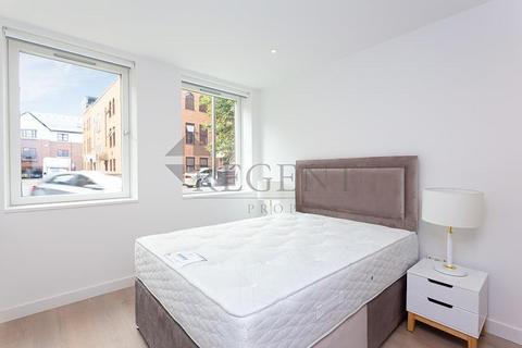1 bedroom apartment to rent, Albion Court, Albion Place, W6