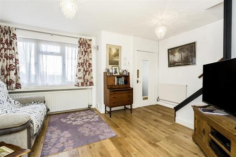 undefined, Long Elmes, Harrow HA3