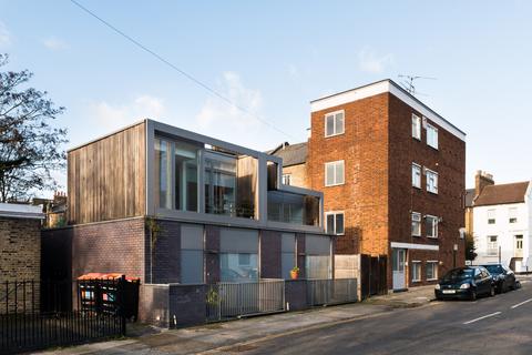4 Massie Road, London, E8 1BY