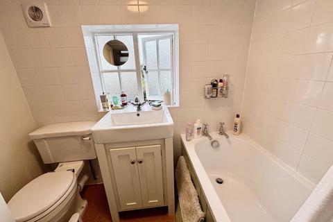 Rose Cottage Bell Green, Cratfield, Halesworth, IP19 0DL