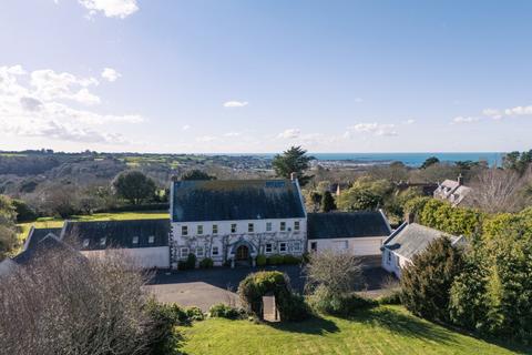 6 bedroom detached house for sale, Rue Des Vallees, Castel, Guernsey, Channel Islands