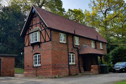 2 bedroom semi-detached house to rent, Hocombe Bridge Cottages, Chandlers Ford SO53