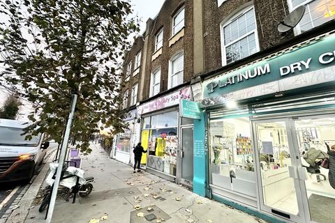 Studio to rent, Brighton Road
