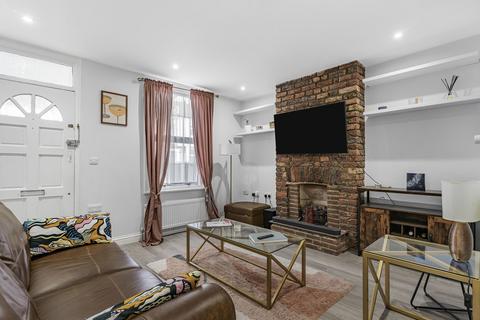 18 Bynes Road, South Croydon, CR2 0PR