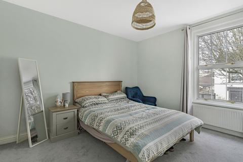 18 Bynes Road, South Croydon, CR2 0PR