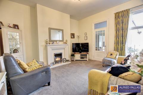 2 bedroom terraced bungalow for sale, Inverness Street, Fulwell