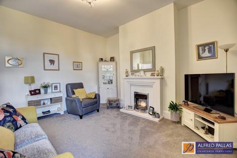 2 bedroom terraced bungalow for sale, Inverness Street, Fulwell