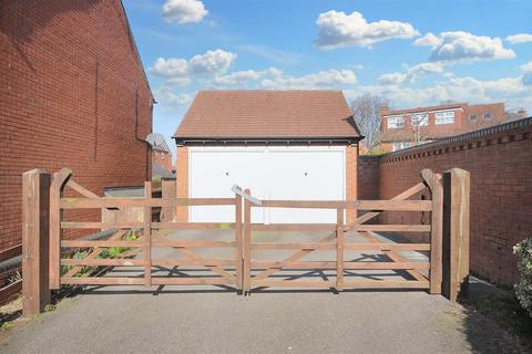 5 bedroom detached house for sale, Harecastle Bank, Whitebridge, Stone