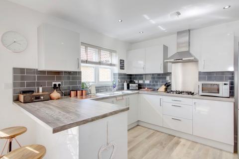 39 Groundstone Way, Corsham, SN13 0FA