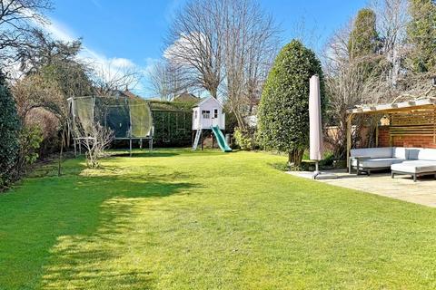 90 Beech Road, Harrogate, HG2 8EA