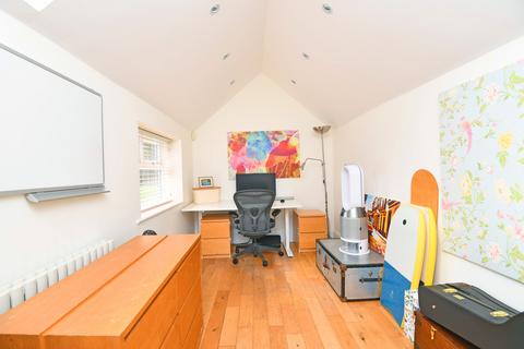 90 Beech Road, Harrogate, HG2 8EA