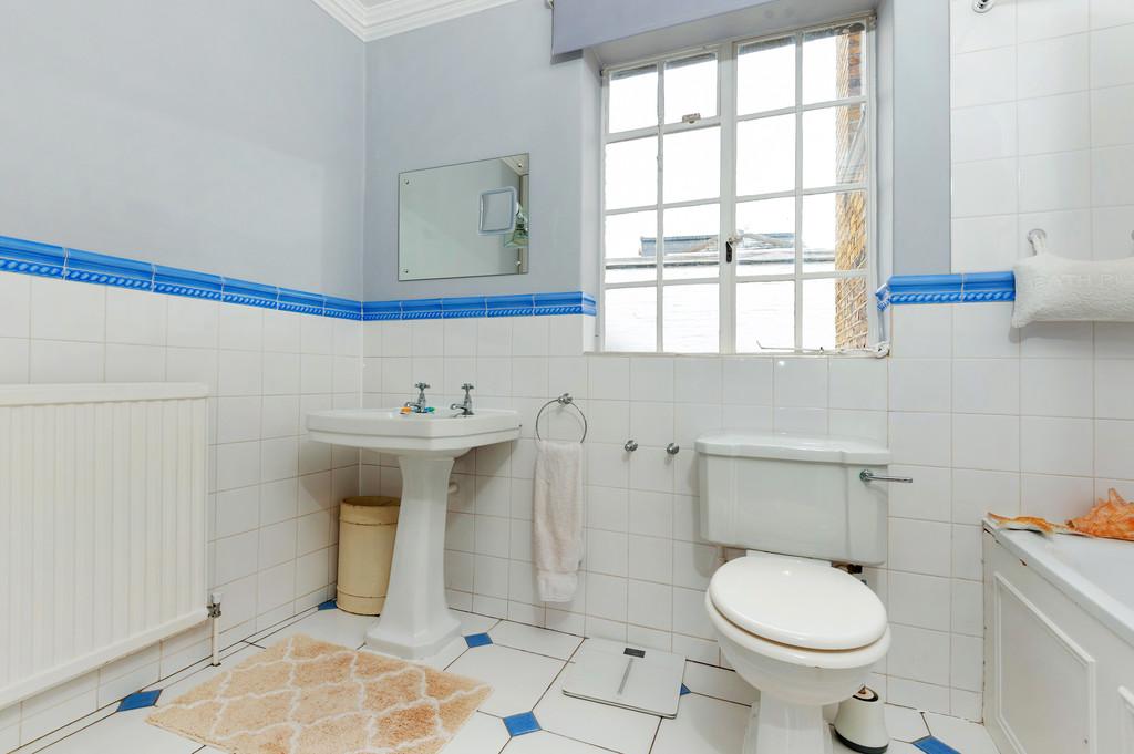 Tedworth-Property-For-Sale-Montpelier-Place-16