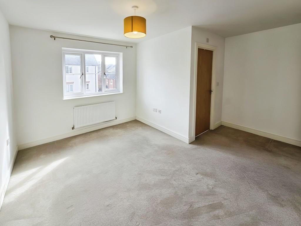 285b13ea-Bedroom1
