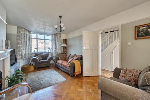 28 Culvers Avenue, Carshalton, SM5 2BL
