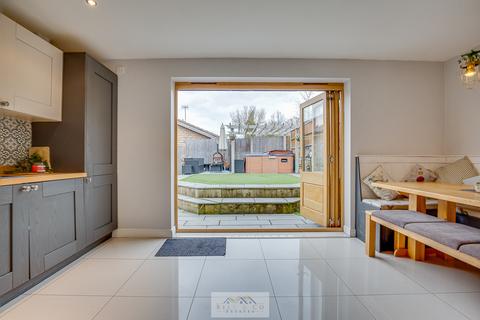 9 Bennett Croft, North Anston, Sheffield, S25 4DU