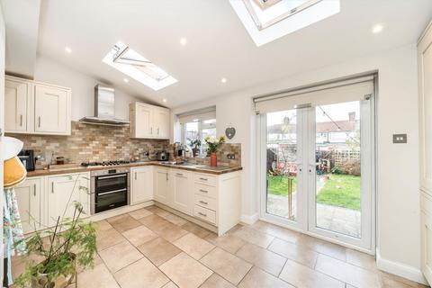 29 Sarsfield Road, Perivale, Greenford, UB6 7AE