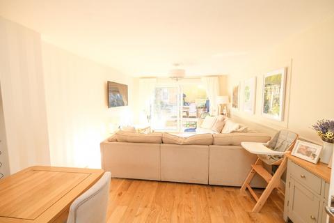 7 Markstone Terrace, Orpington, BR6 0DE
