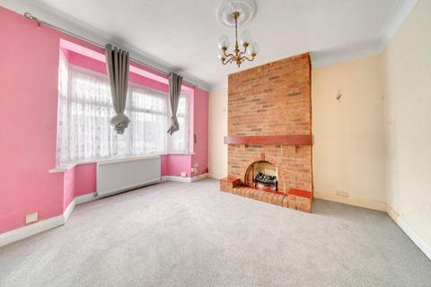 3 bedroom terraced house to rent, Newham Way, London