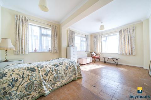 15 Dorrit Crescent, Guildford, GU3 3AL
