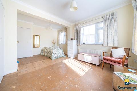 15 Dorrit Crescent, Guildford, GU3 3AL