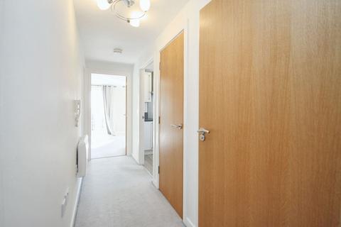 17 Alveston Square, London, E18 1AQ
