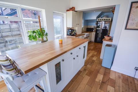 3 bedroom detached house for sale, Marbury Drive, Timperley, Altrincham